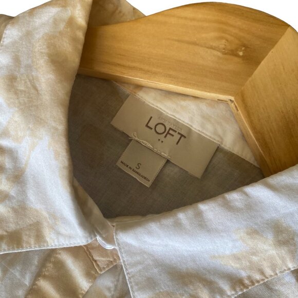 Loft Women's Collared Button-up Blouse 100% cotton - Long Sleeve - Picture 2 of 12